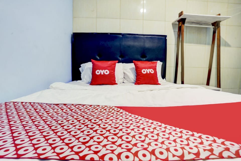 WiFi (free), bed sheets