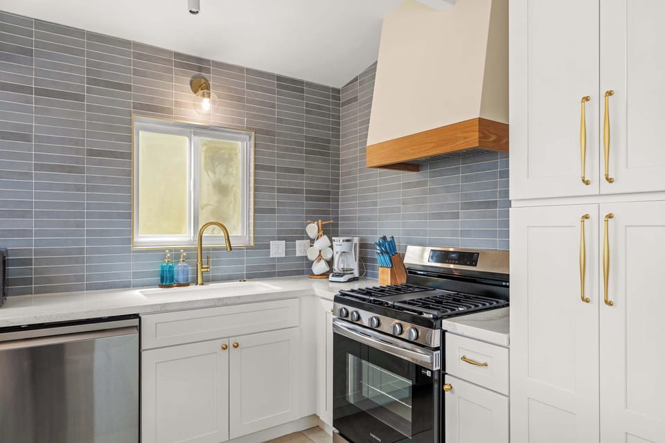 Fully equipped kitchen