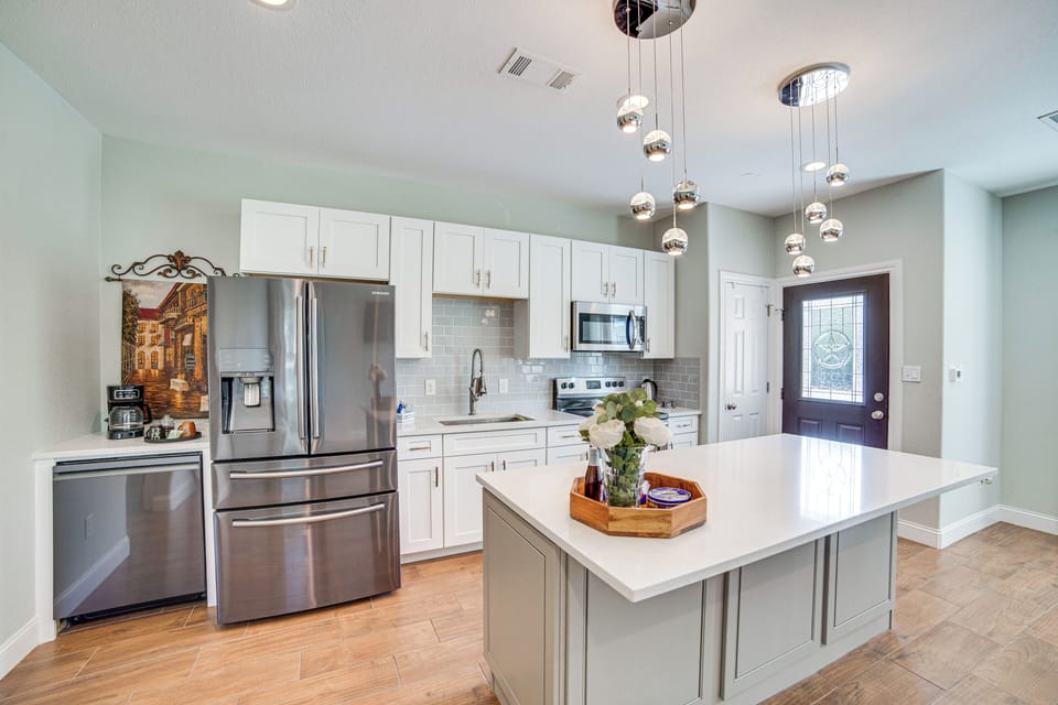 Apartment (2 Bedrooms) | Front of property
