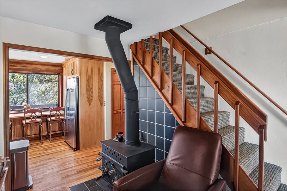 Cabin, 4 Bedrooms | Interior