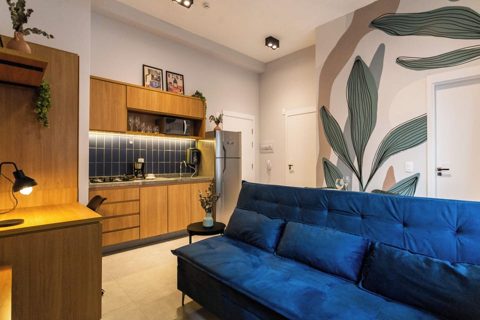 Apartment | Living room | Flat-screen TV