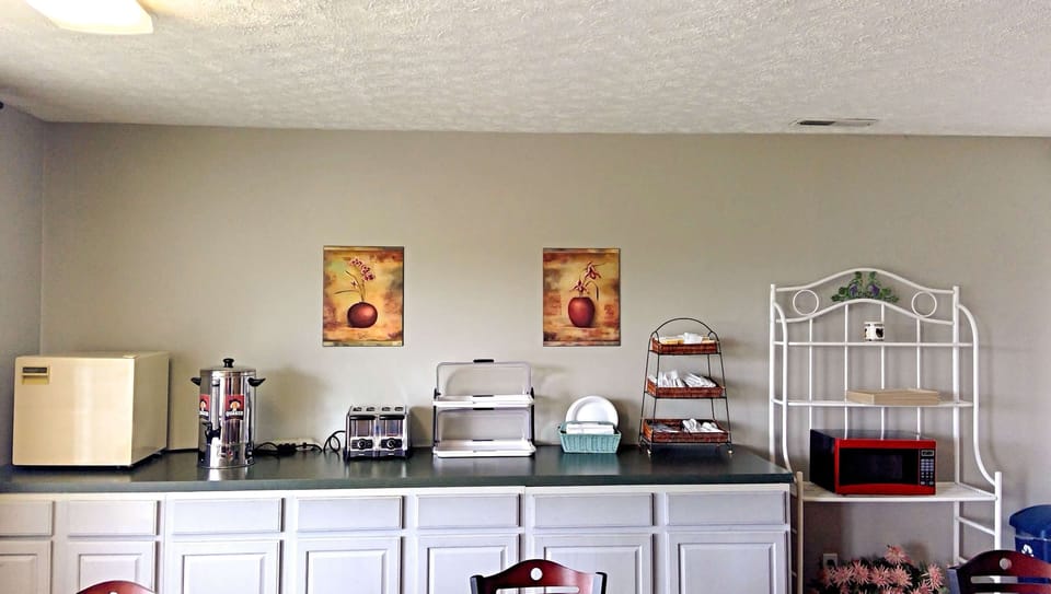 Free daily on-the-go breakfast