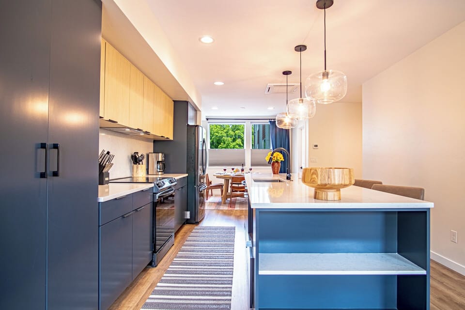 Condo, Multiple Beds, Patio, Mountain View (Mountain View Villa) | Private kitchen | Toaster, dining tables