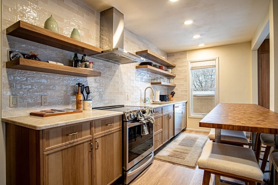 Condo, Multiple Beds, Balcony, Mountain View (Sawtooth Ski Condo) | Private kitchen | Dining tables