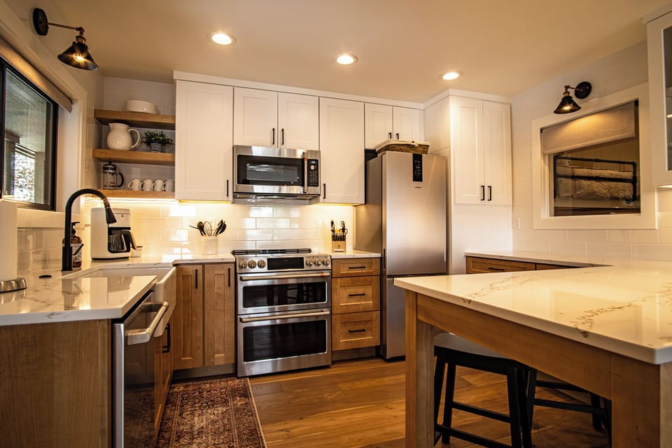 Condo, Multiple Beds, Patio, Mountain View (Bluff Condo 4138) | Private kitchen | Dining tables