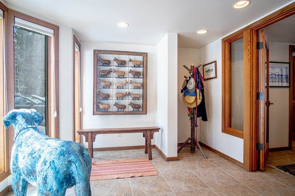 House, Multiple Beds, Patio, Mountain View (River House) | Interior