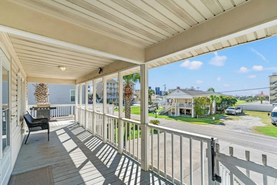 Have your coffee while enjoying the ocean breeze.