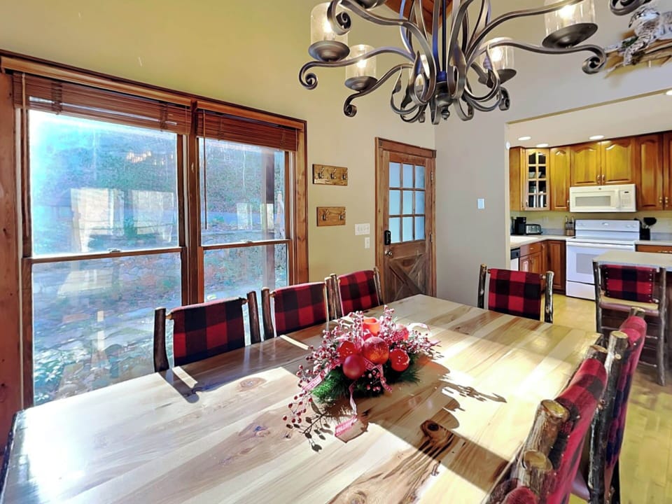 Studio (4 Bedrooms) | Property amenity