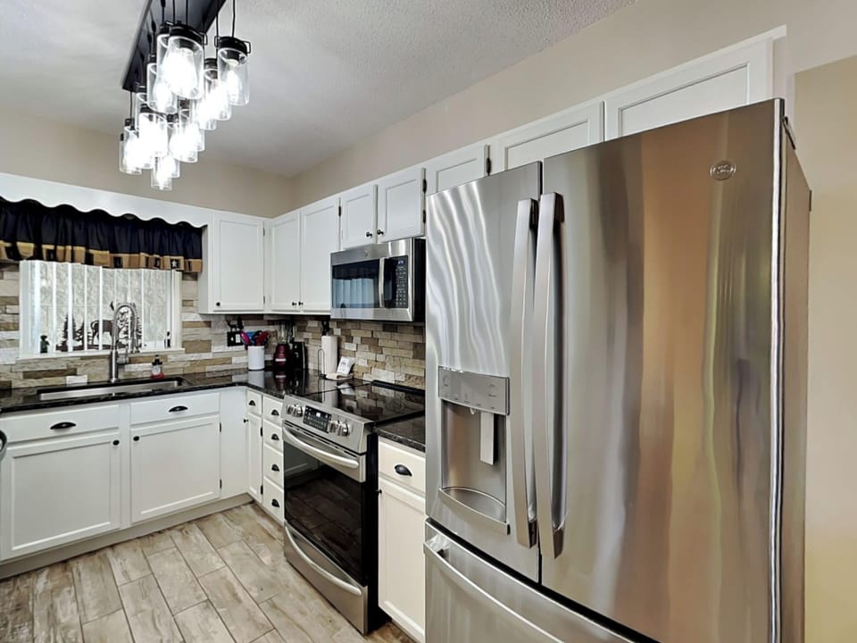 Condo (2 Bedrooms) | Property amenity