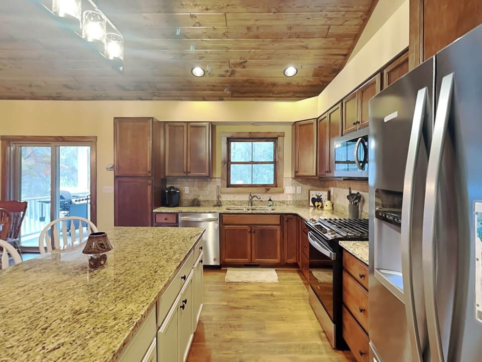 House (6 Bedrooms) | Property amenity