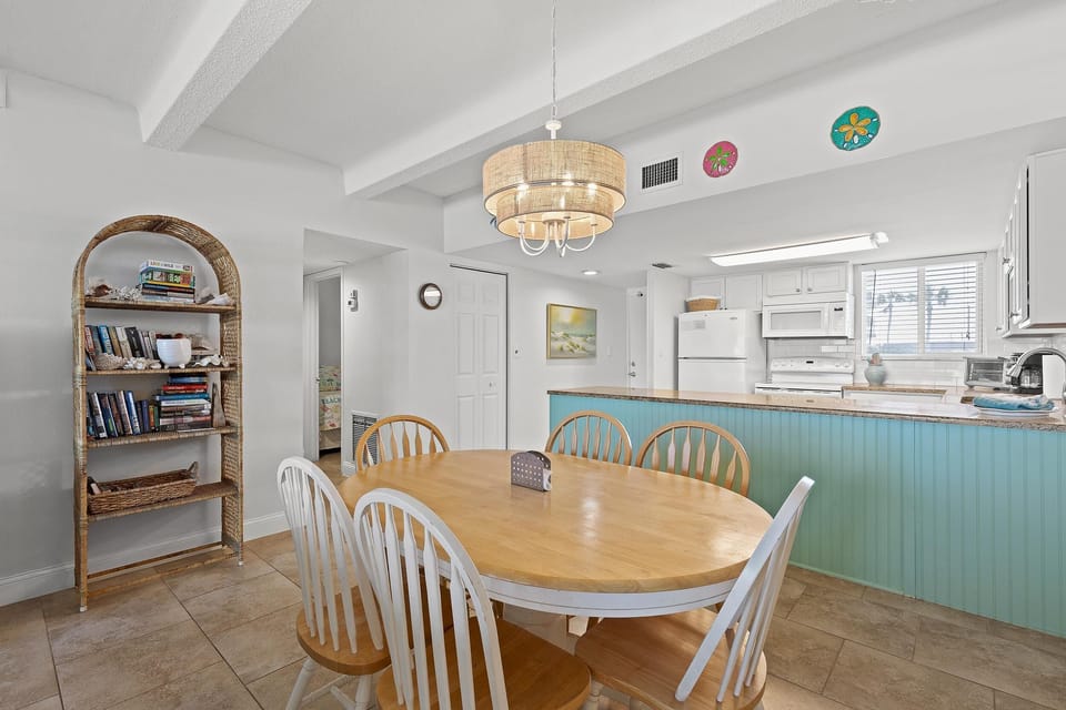 Condo, Multiple Beds (Ocean Club North A103) | Dining
