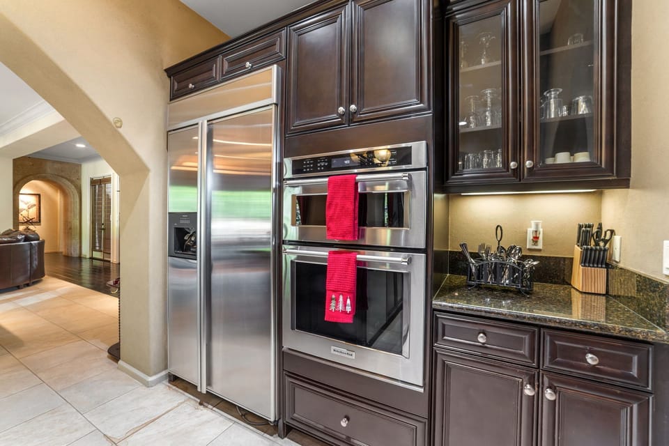 Fully equipped chef’s kitchen ready for any meal.