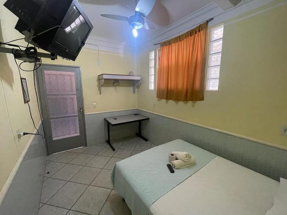 Basic Single Room | Desk, soundproofing, iron/ironing board