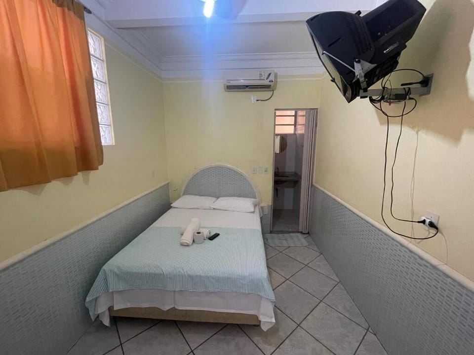Deluxe Double or Twin Room | Desk, soundproofing, iron/ironing board