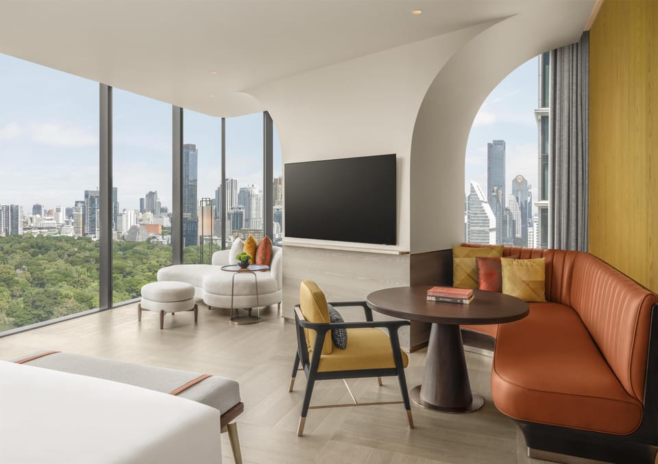 Deluxe Room, 1 King Bed, Park View | Minibar (some free items), in-room safe, desk, laptop workspace