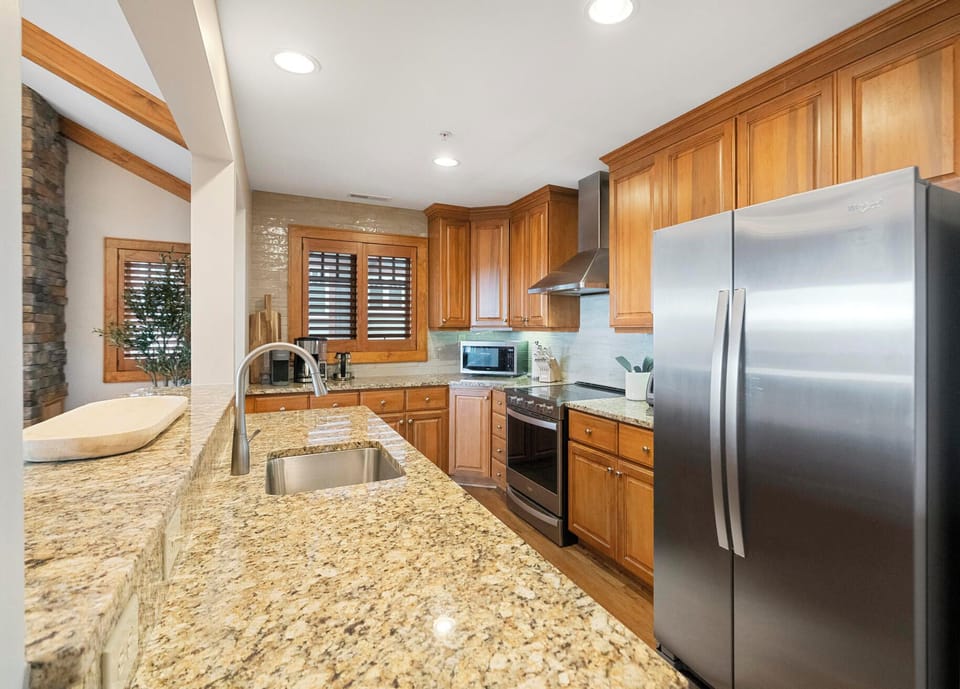 Kitchen--- Granite Countertops, Stainless Steel