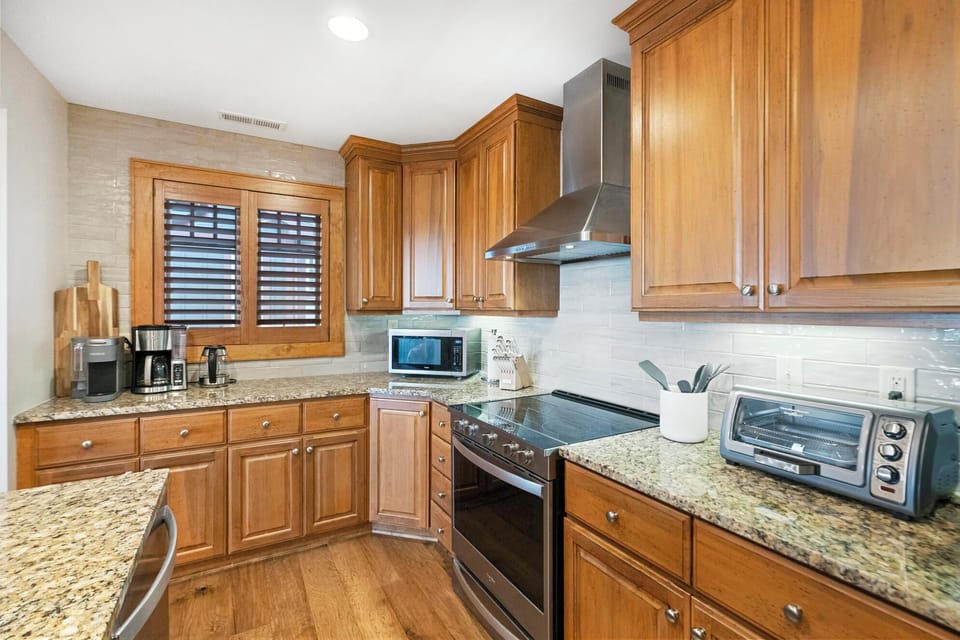 Kitchen--- Granite Countertops, Stainless Steel