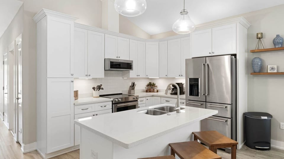 Full kitchen with island