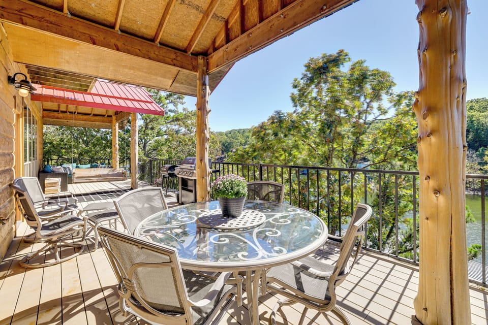 Eucha Vacation Rental | 3BR | 5BA | 3,500 Sq Ft | 2 Steps Required