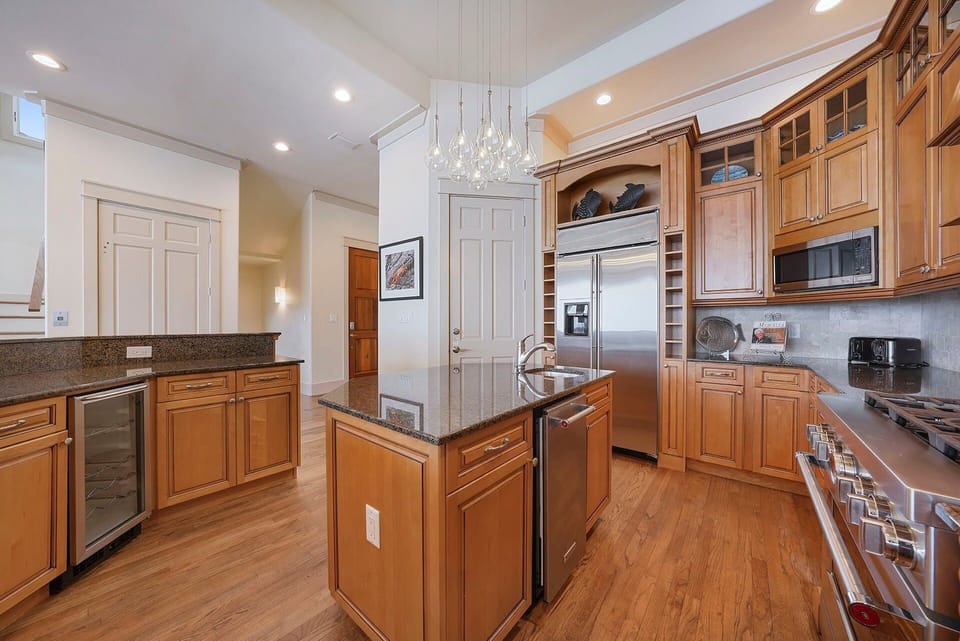 Laissez Faire - Vizcaya - Kitchen