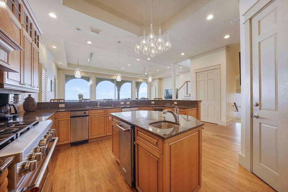 Laissez Faire - Vizcaya - Kitchen
