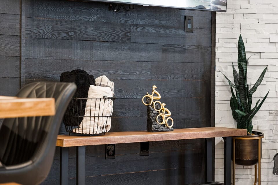 Entryway Elegance: Stylish decor and thoughtful touches welcome you to your mountain retreat!
