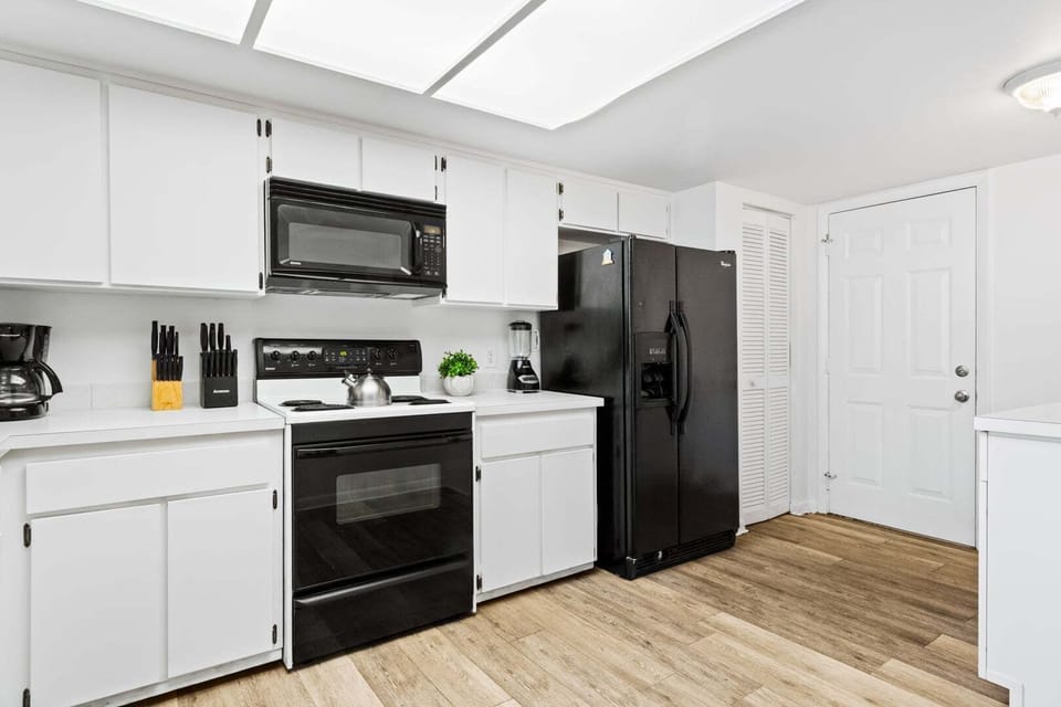 Fully equipped kitchen to prepare your favorite meals!