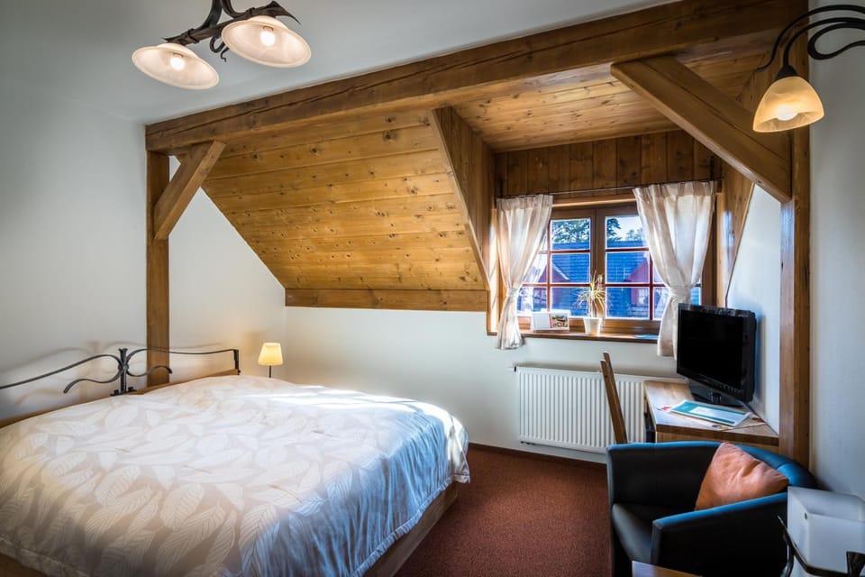 Select Comfort beds, minibar, in-room safe, desk