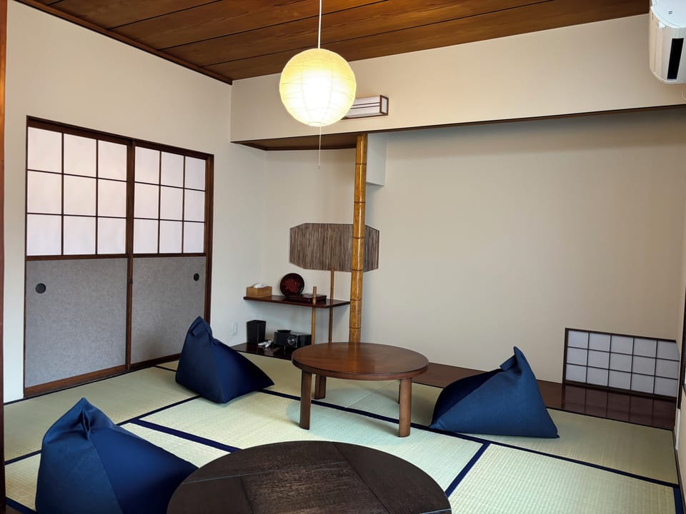 House, 3 Bedrooms, Non Smoking, Kitchen | Blackout drapes, free WiFi, bed sheets
