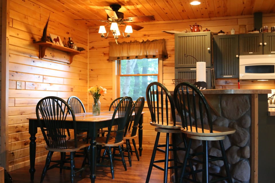 Dining/kitchen area