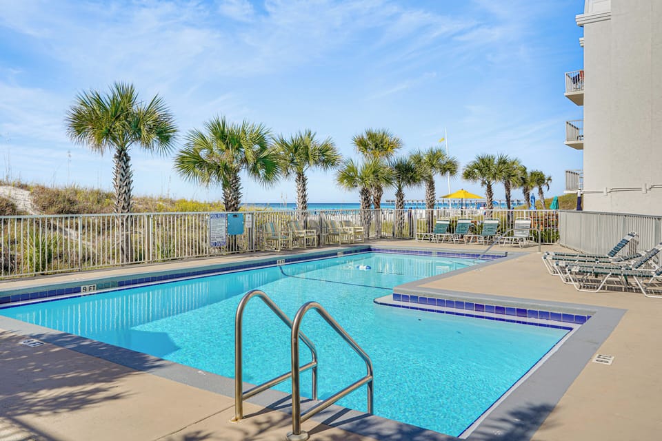 Ambassador Condominiums | Community Pool
