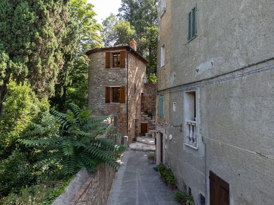 Building Exterior, Outdoor
