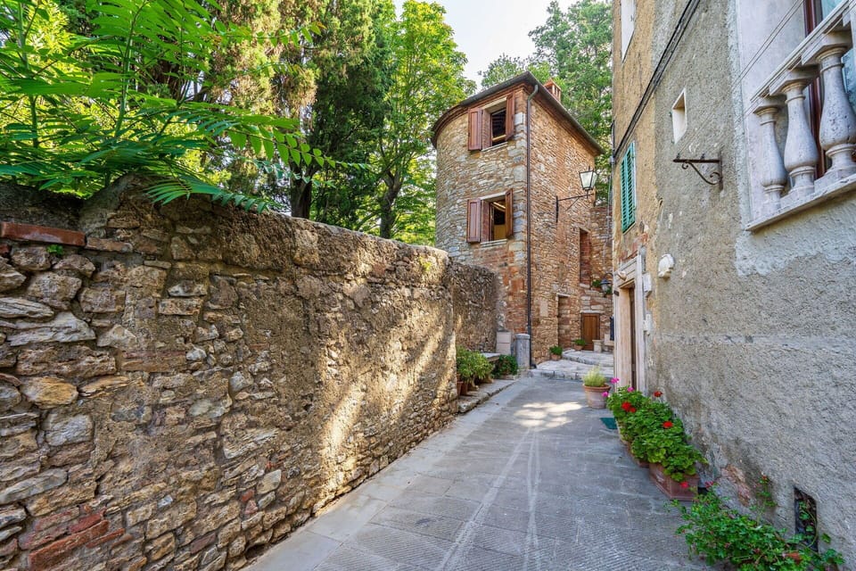 Building Exterior, Outdoor