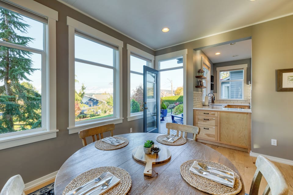 Breakfast nook with a large window.