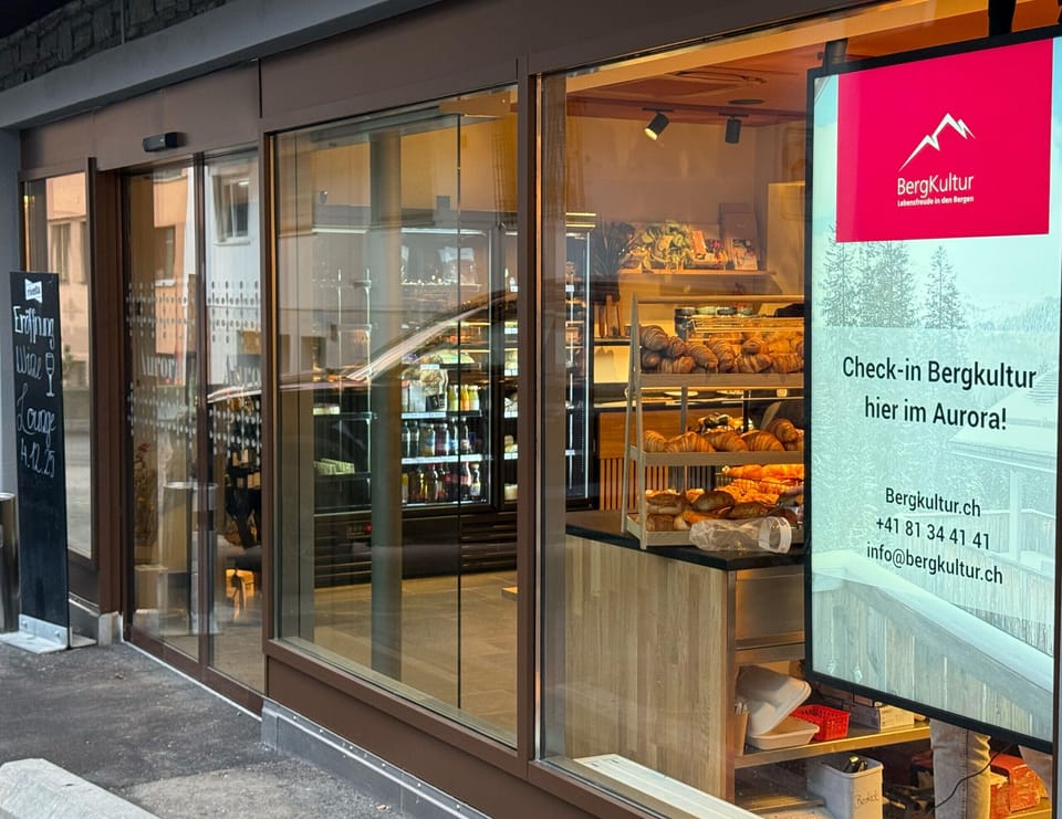Check-in at Bergcafé Aurora in Lenzerheide