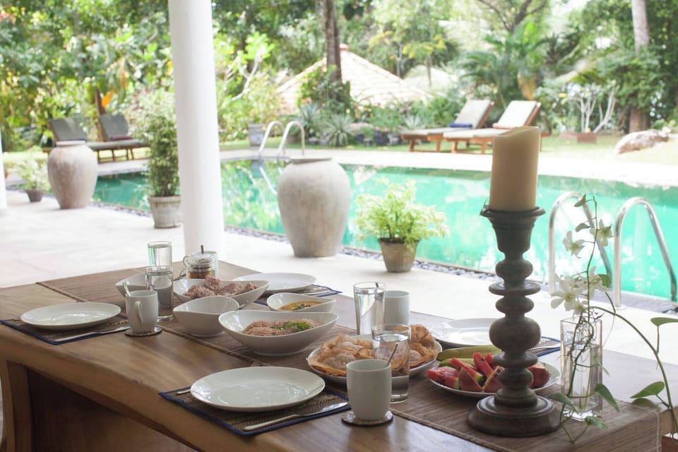Outdoor dining