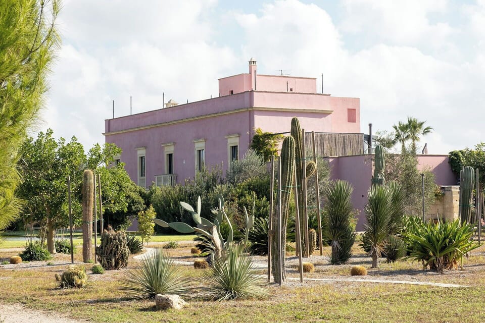 Activities, Balcony / Terrace / Patio, Building Exterior, Hot Tub, Main Entrance, Outdoor, Pool, Spring, Summer