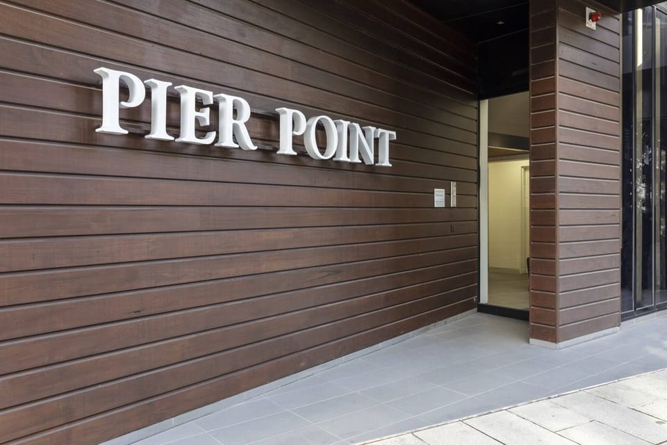 Entrance / Reception