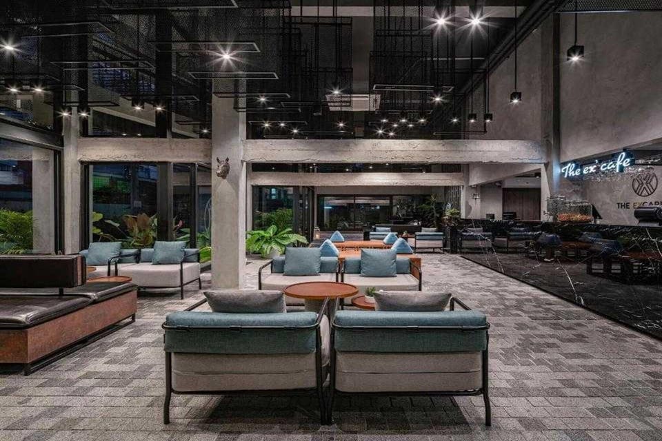 Entrance / Reception