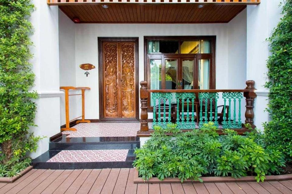 Holiday Home Exterior [summer]