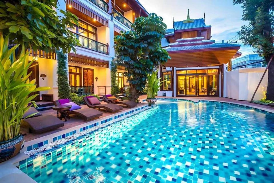 Holiday Home Swimming Pool
