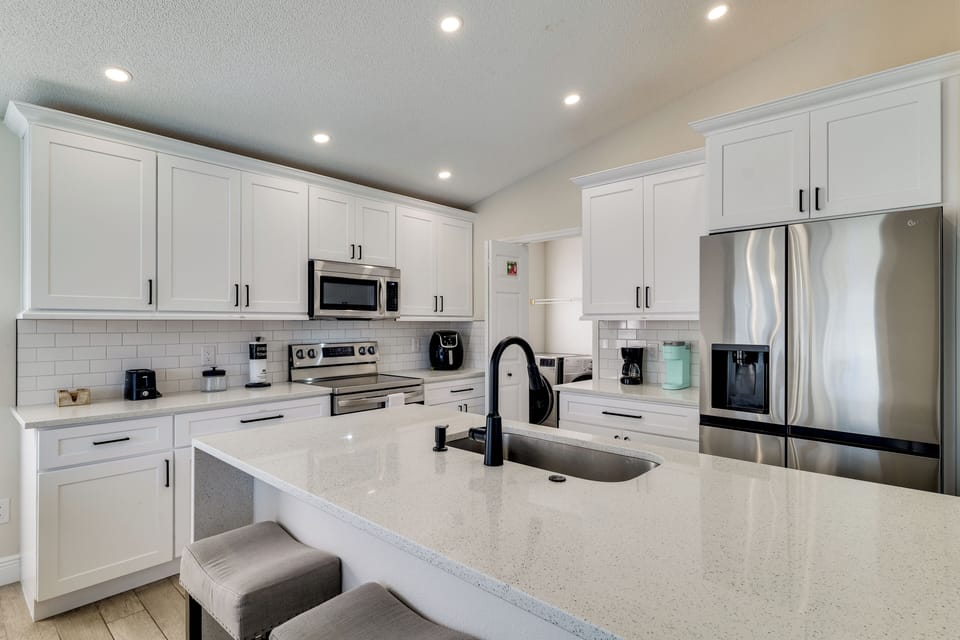 House (4 Bedrooms) | Interior