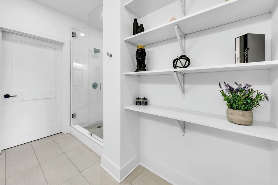 Master Bathroom 1 Part 2