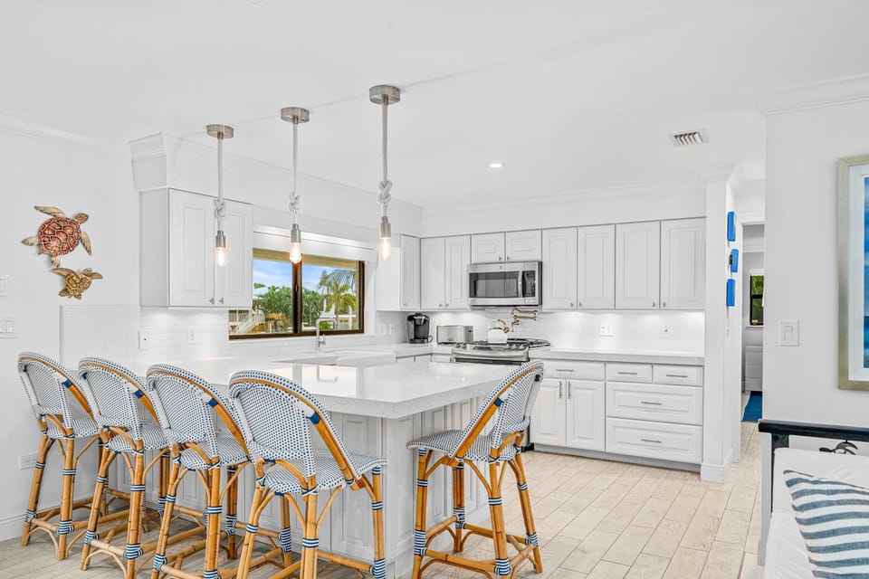 House, Accessible | Desk, high-speed internet