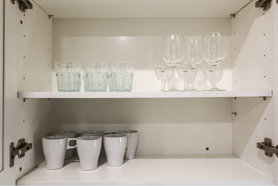 Fully equipped for your inner chef! From morning coffee to midnight snacks, this modern kitchen features all the essentials 