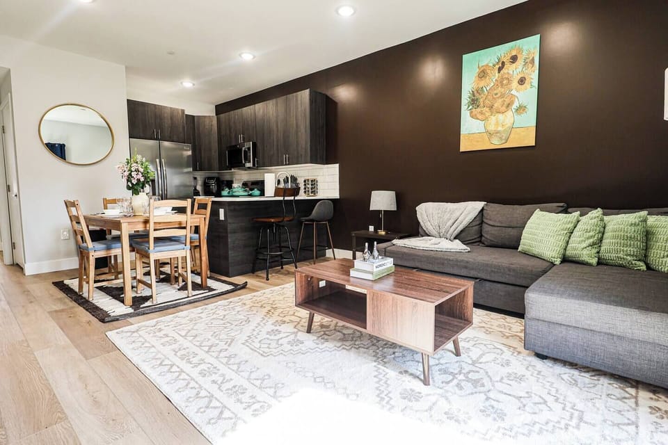 Your relaxation zone with comfortable seating.

