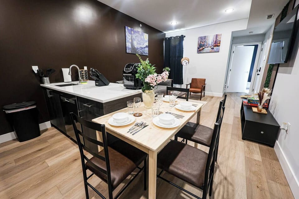 A clean, well-organized kitchen for your cooking needs.

