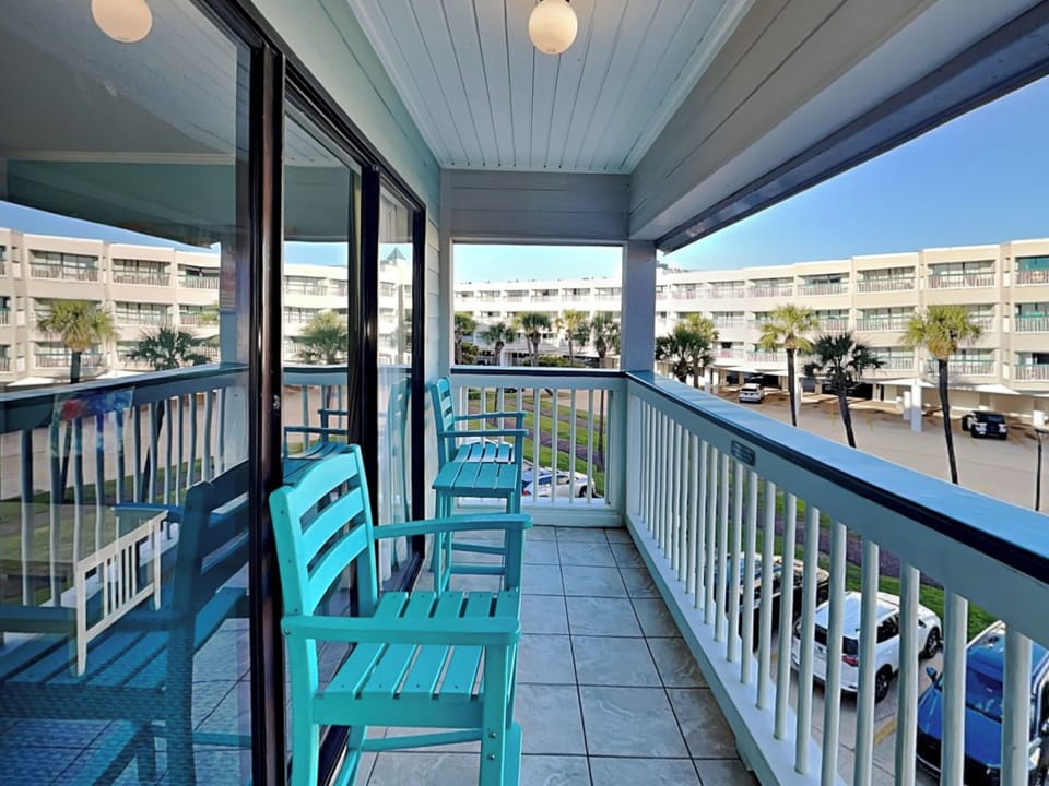Private Balcony - Patio Furniture