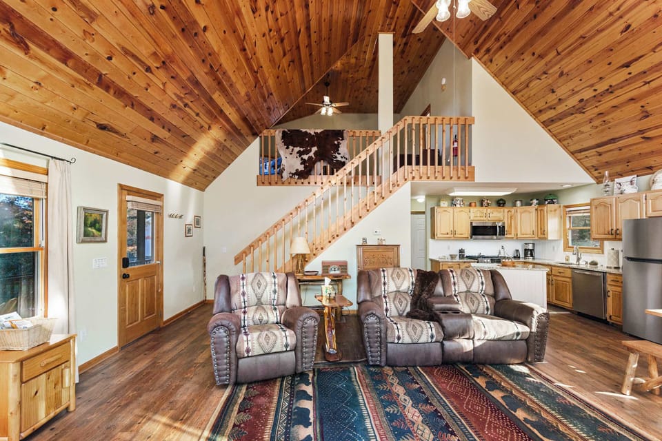 Living Room w/ Kitchen Dining