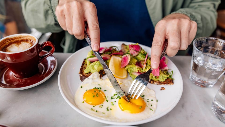 Free daily cooked-to-order breakfast